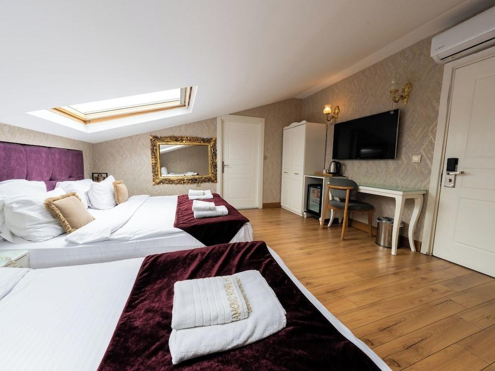 Diamond Royal Hotel Room Type - Penthouse Suite with Jacuzzi