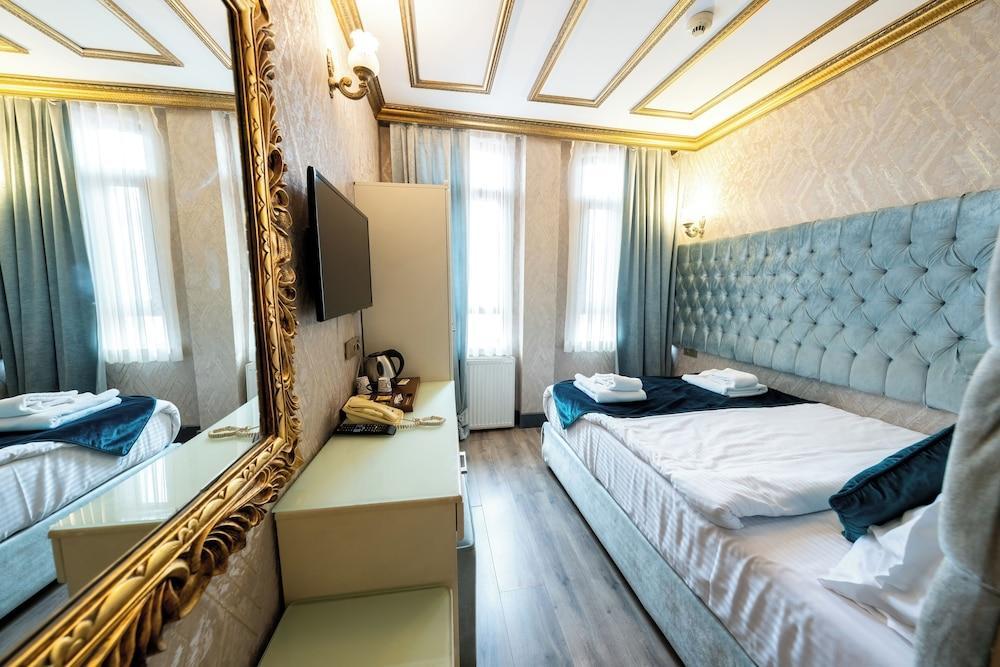 Diamond Royal Hotel Room Type - Small Double Room