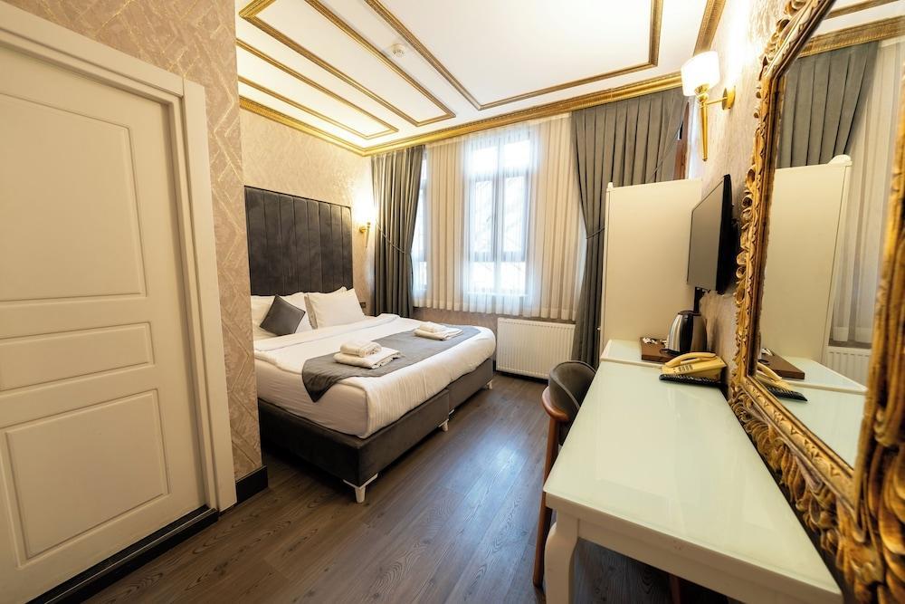 Diamond Royal Hotel Room Type - Superior Double Room