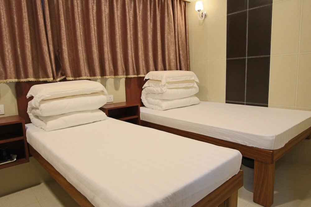 Prince Hotel Room Type - Standard Twin Room