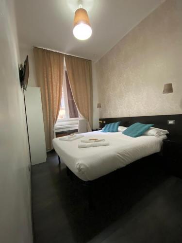 The Place In Rome Guest House - Tap to explore photos