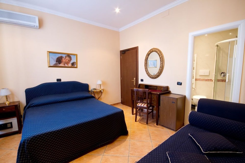 Hotel Caracciolo Room Type - Triple Room Hotel Caracciolo Room Type - Triple Room