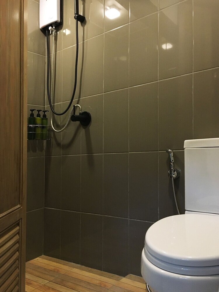 Monomer Hostel Bangkok Room Type - Triple Room with Shared Bathroom