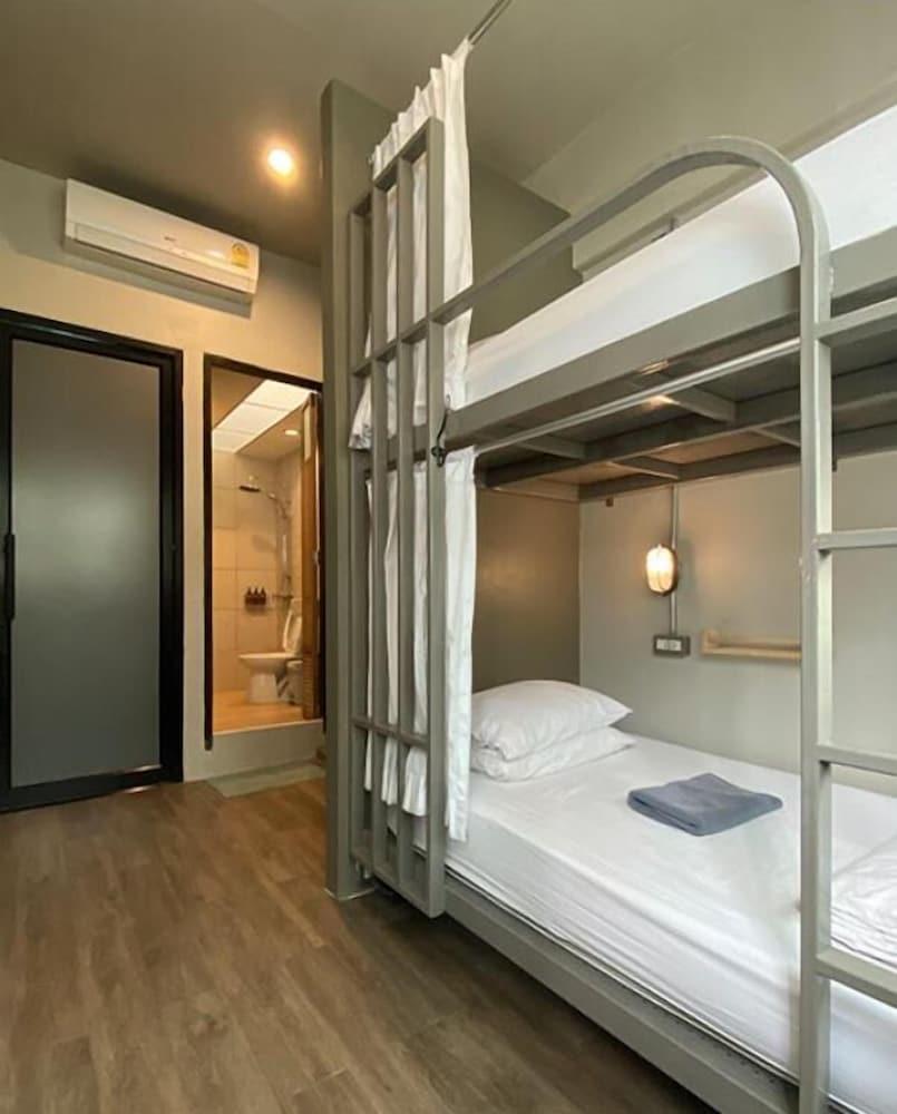 Monomer Hostel Bangkok Room Type - Family Room with Private Bathroom, 5th floor (No lift) Monomer Hostel Bangkok Room Type - Family Room with Private Bathroom, 5th floor (No lift)