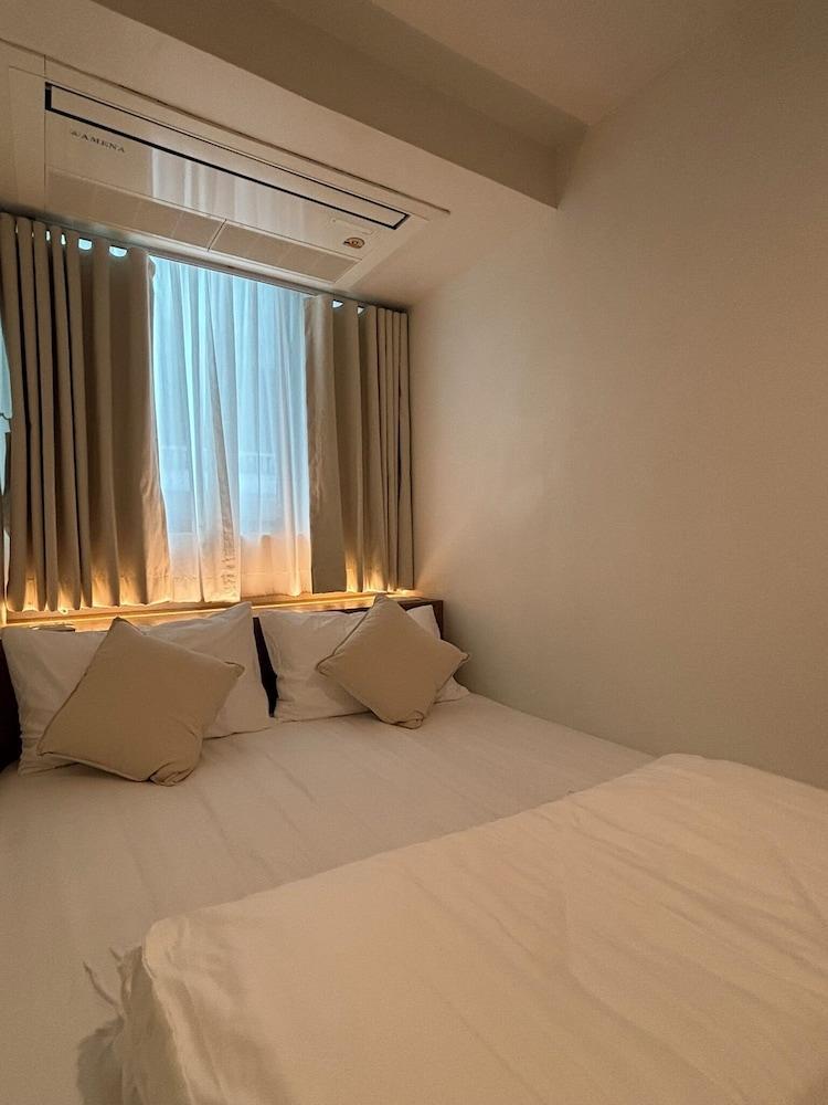 Monomer Hostel Bangkok Room Type - Double Room, Non Smoking
