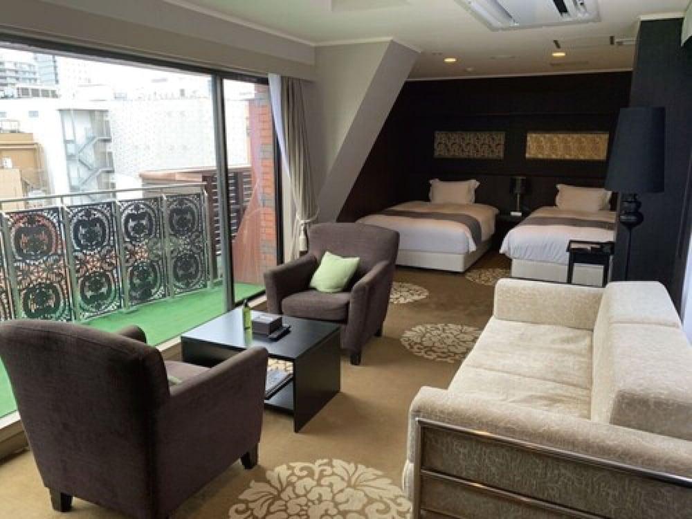 Centurion Hotel Ueno Room Type - Family Twin Room - Non Smoking (2 Double Beds) - Main Building - Top Floor Centurion Hotel Ueno Room Type - Family Twin Room - Non Smoking (2 Double Beds) - Main Building - Top Floor