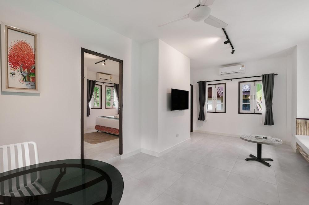 Palm Village Room Type - Classic Bungalow, 1 Bedroom, Garden View (Tropical Bungalow)