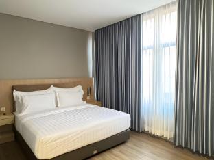 d'primahotel ITC Mangga Dua - Tap to explore photos