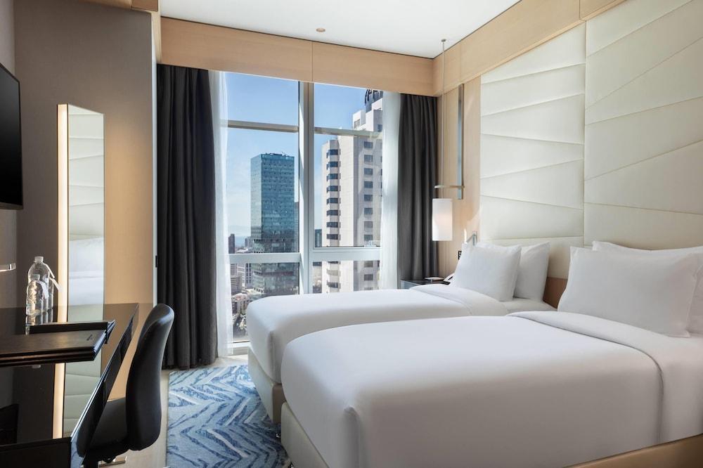 Wyndham Grand Istanbul Levent Room Type - Family Two Bedroom Suite with Partial Sea View and Kitchenette