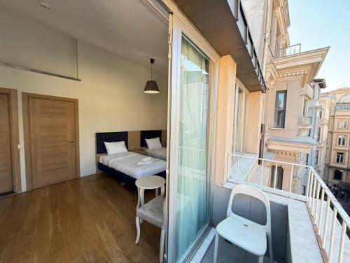 Taksim Istiklal Street Next2 Hotel Room Type - Deluxe Quadruple Room