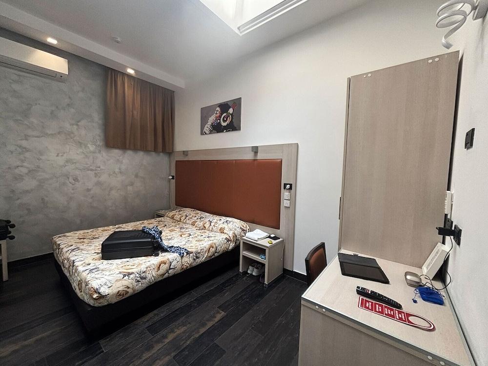 Borgo Pio Suites Inn - Tap to explore photos