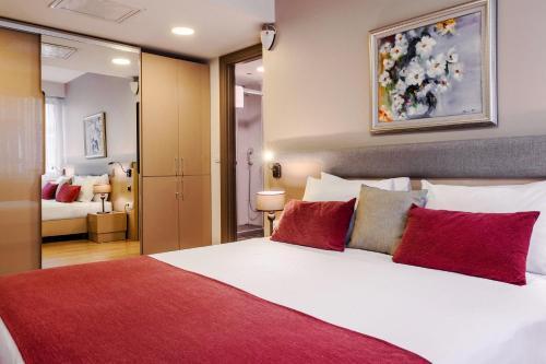 Cheya Beşiktaş Istanbul Bosphorus City Center Hotel & Suites Room Type - Standard Double or Twin Room Cheya Beşiktaş Istanbul Bosphorus City Center Hotel & Suites Room Type - Standard Double or Twin Room