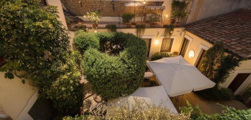 Relais Le Clarisse a Trastevere - Tap to explore photos