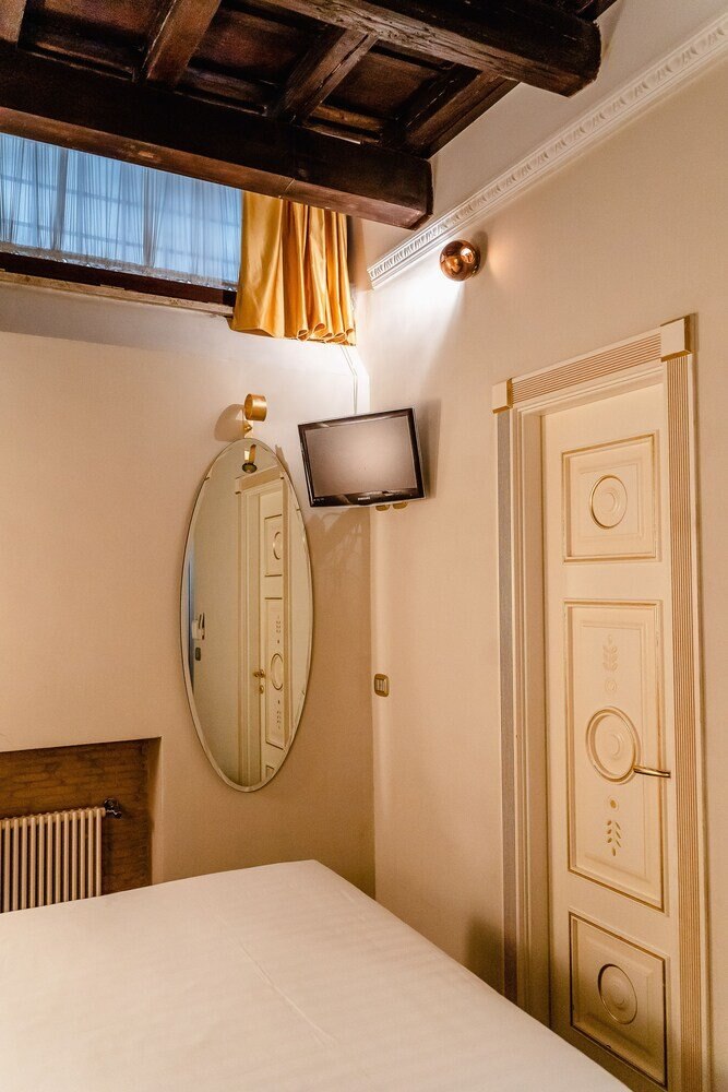 Locanda del Sole - Tap to explore photos