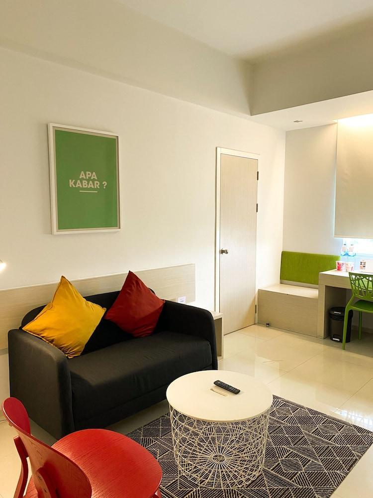 Ayda Mangga Dua d/h Zuri Express Mangga Dua Room Type - Suite Room