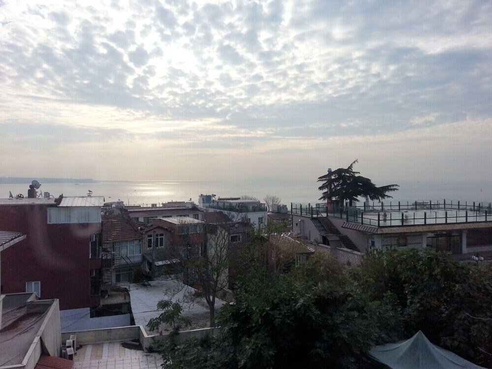 Arasta Boutique Hotel - Tap to explore photos