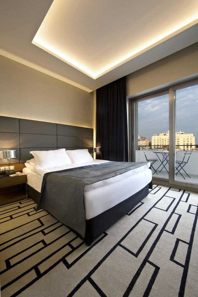 Cihangir Hotel Bosphorus Room Type - Premium Balcony Room Cihangir Hotel Bosphorus Room Type - Premium Balcony Room