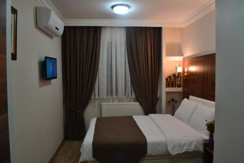 New Fatih Hotel Room Type - Deluxe Suite