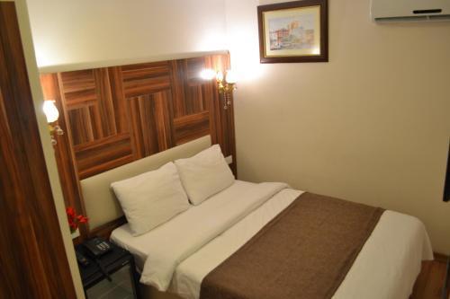 New Fatih Hotel - Tap to explore photos