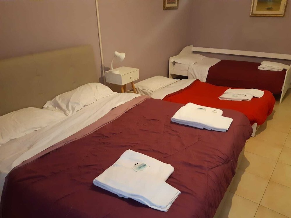 Gialel Guesthouse Room Type - Quadruple Room, Shared Bathroom