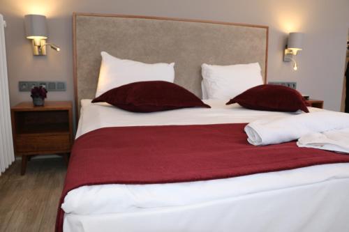 Triada Hotel Taksim - Special Category - Tap to explore photos