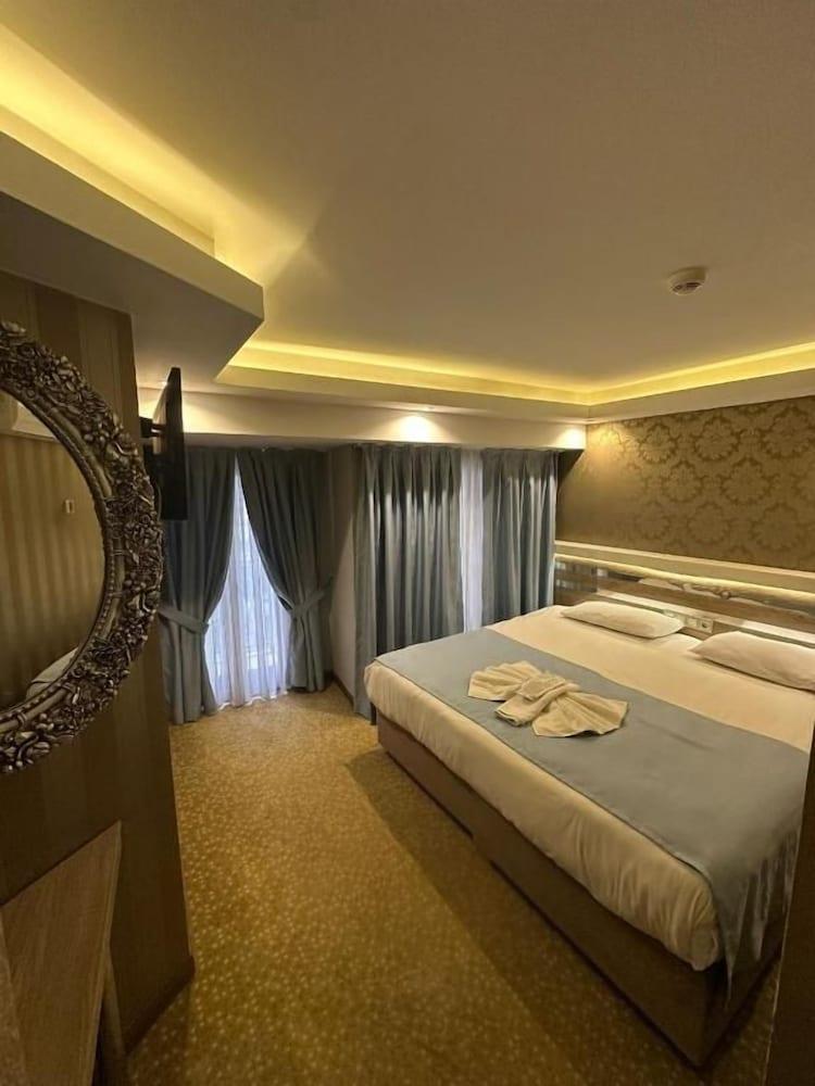 Golden Rain Hotel Old City Room Type - Standard Double or Twin Room, Private Bathroom, City View Golden Rain Hotel Old City Room Type - Standard Double or Twin Room, Private Bathroom, City View