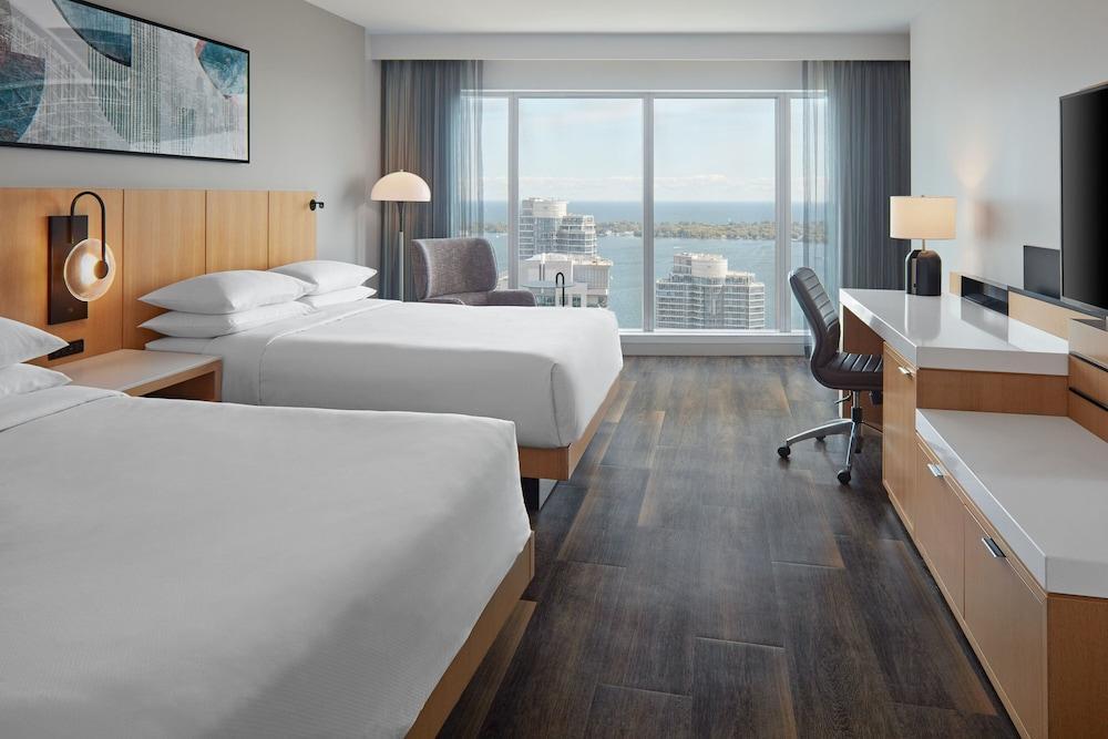 Delta Hotels by Marriott Toronto Room Type - Room, 2 Queen Beds, Harbor View