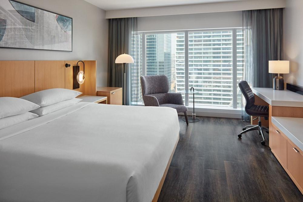 Delta Hotels by Marriott Toronto Room Type - Room, 1 King Bed