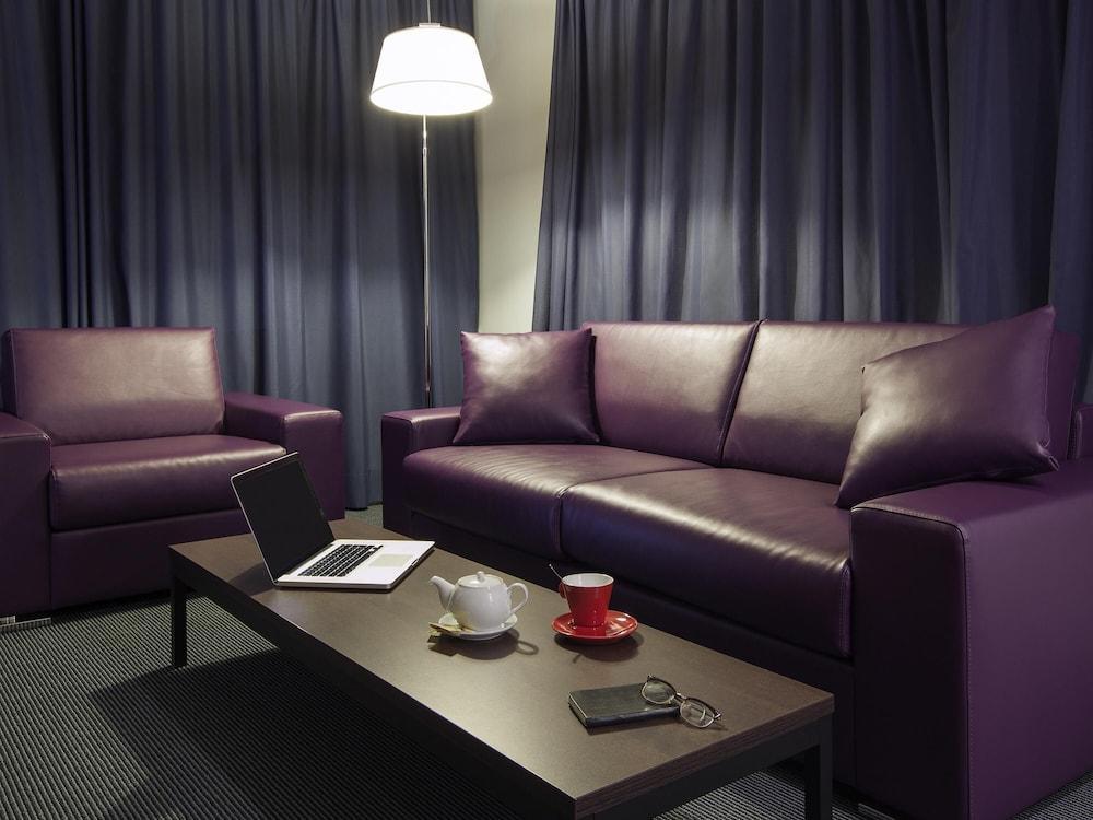 ibis Styles Roma Eur Room Type - Junior Suite, 1 King Bed