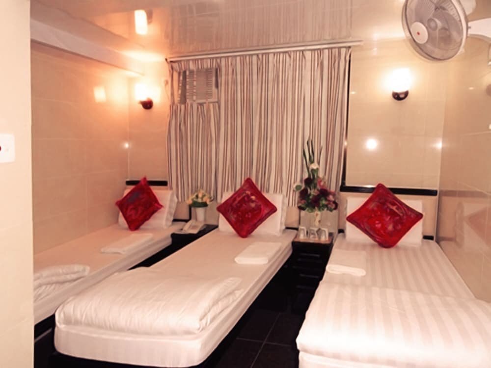 Dhillon Hotel - Guesthouse & Hostel Room Type - Triple Room