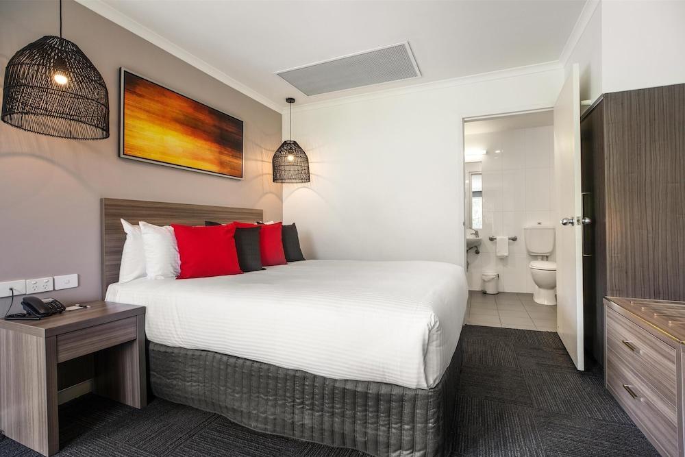 Nightelier Doncaster Room Type - Two Bedroom Apartment