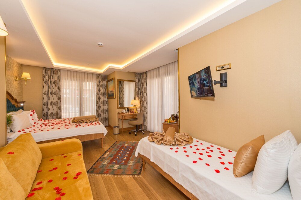 Aprilis Gold Hotel Room Type - Standard Triple Room Aprilis Gold Hotel Room Type - Standard Triple Room