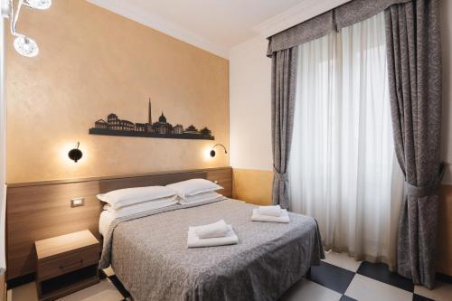 Hotel Centro Cavour - Tap to explore photos