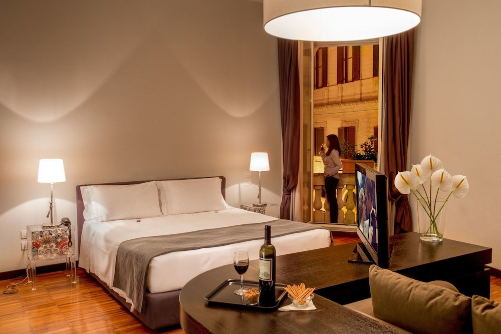 Suitedreams Room Type - Suite, Jetted Tub