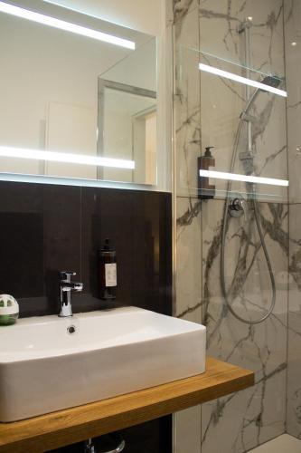 Michelangelo Vatican Rooms Room Type - Double or Twin Room with Balcony