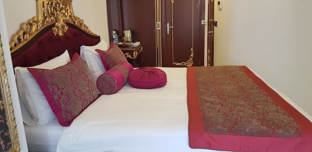 Golden Ak Marmara Hotel - Tap to explore photos