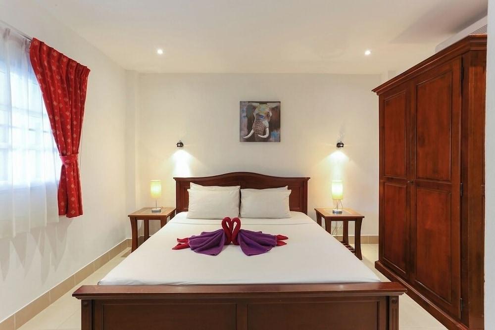 Austrian Garden Hotel Patong Room Type - Standard Double Room, 1 King Bed, Non Smoking