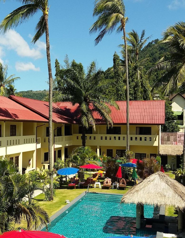 Austrian Garden Hotel Patong - Tap to explore photos