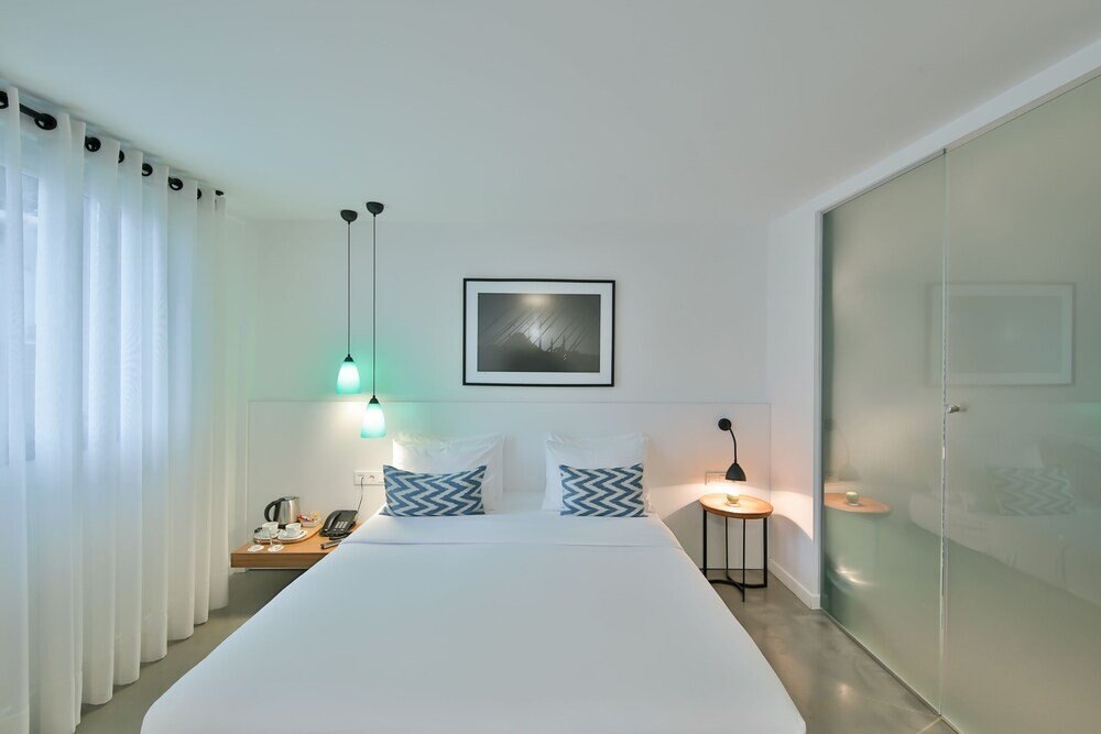Hotel Alilass Room Type - Standard Double Room Hotel Alilass Room Type - Standard Double Room