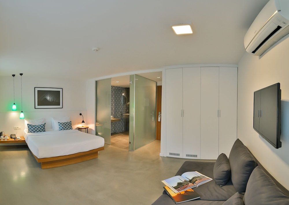 Hotel Alilass Room Type - Deluxe Double Room