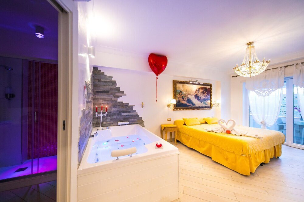 Suites Roma Tiburtina Room Type - Romantic Suite, Jetted Tub