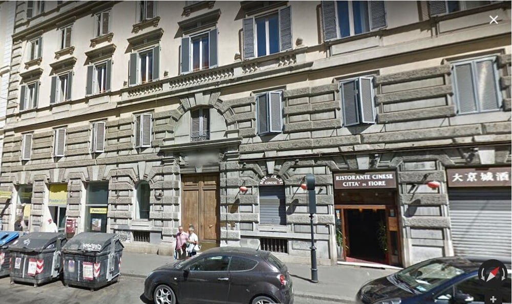 Locanda Colosseo - Tap to explore photos