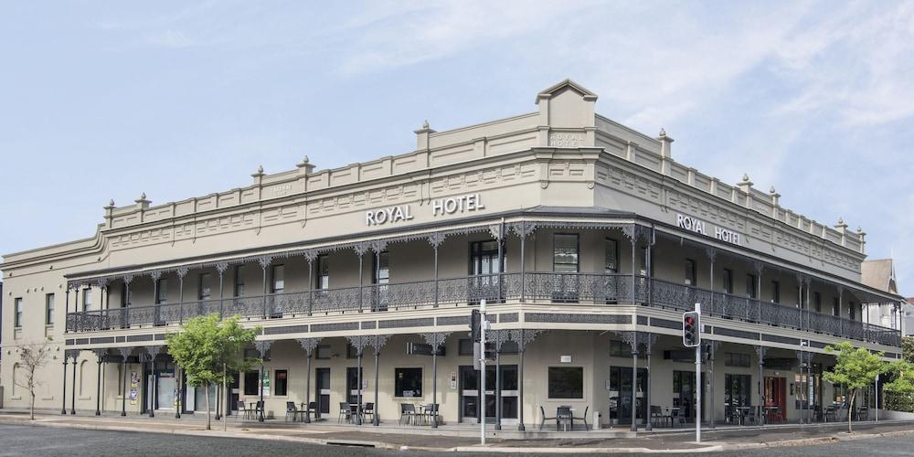 Royal Hotel Randwick - Tap to explore photos