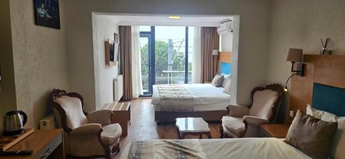 Seatanbul Hotel Room Type - Family Room with Balcony