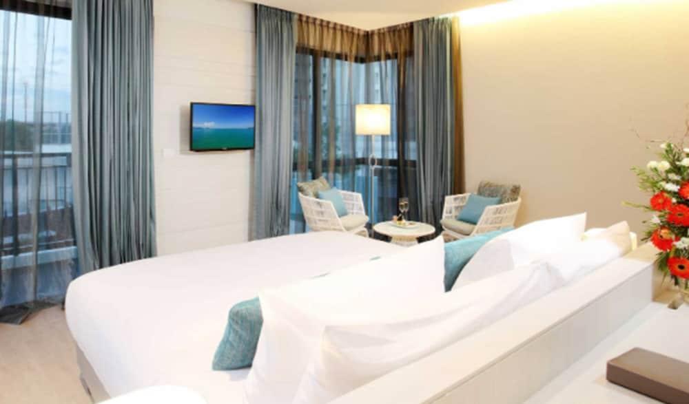 Centara Life Maris Resort Jomtien - Tap to explore photos