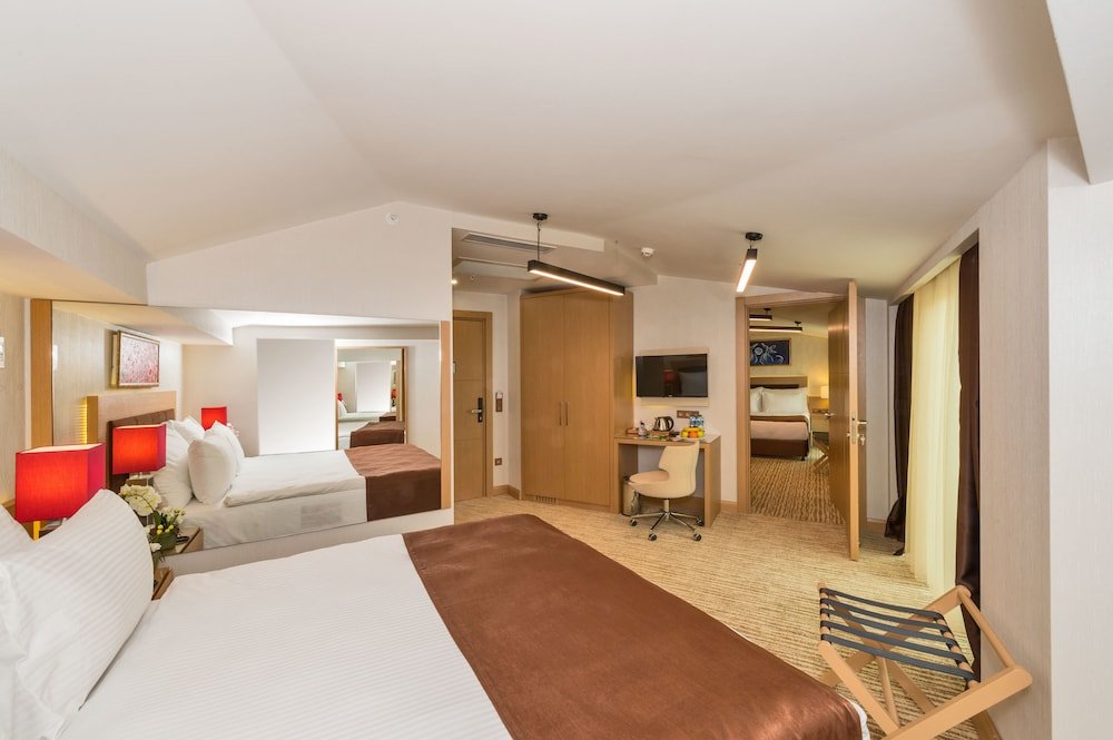 Hotel Boursier 1 & SPA Istanbul Room Type - Family Room, 2 Bedrooms, 2 Bathrooms, City View Hotel Boursier 1 & SPA Istanbul Room Type - Family Room, 2 Bedrooms, 2 Bathrooms, City View