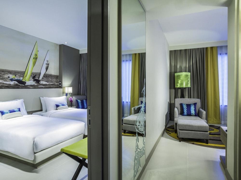 Mercure Pattaya Ocean Resort - Tap to explore photos