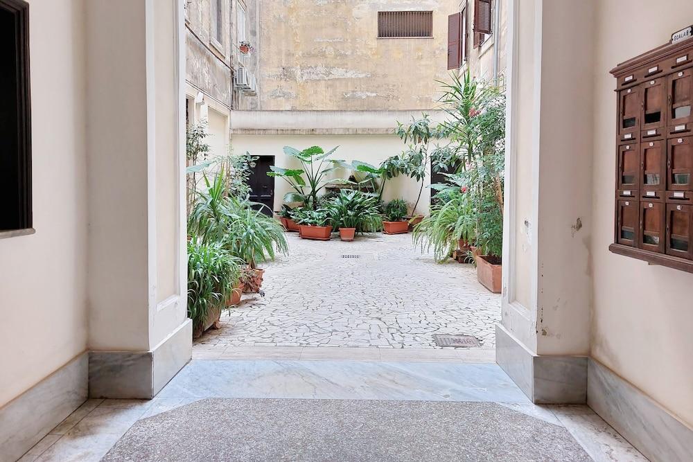 Dandi Domus - Tap to explore photos