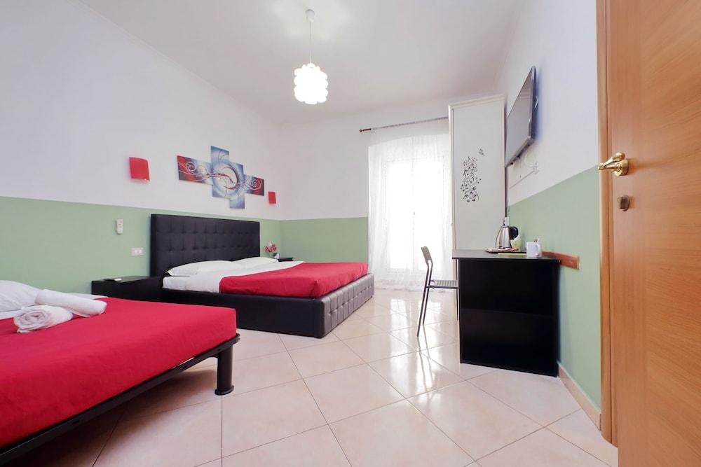 Dandi Domus Room Type - Triple Room