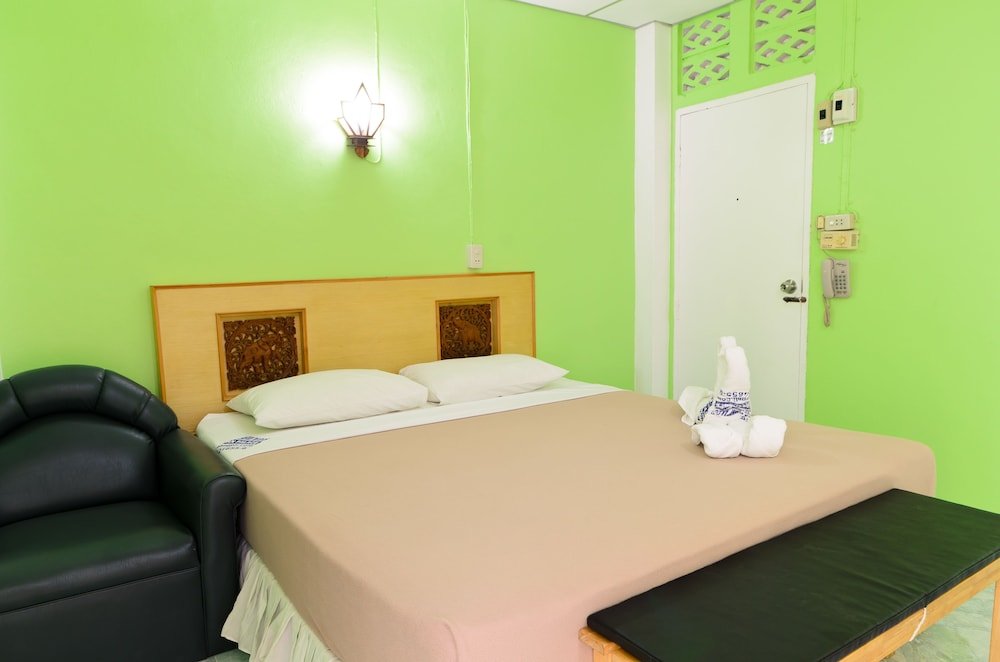 Sananwan Palace Room Type - Superior Room with Aircon